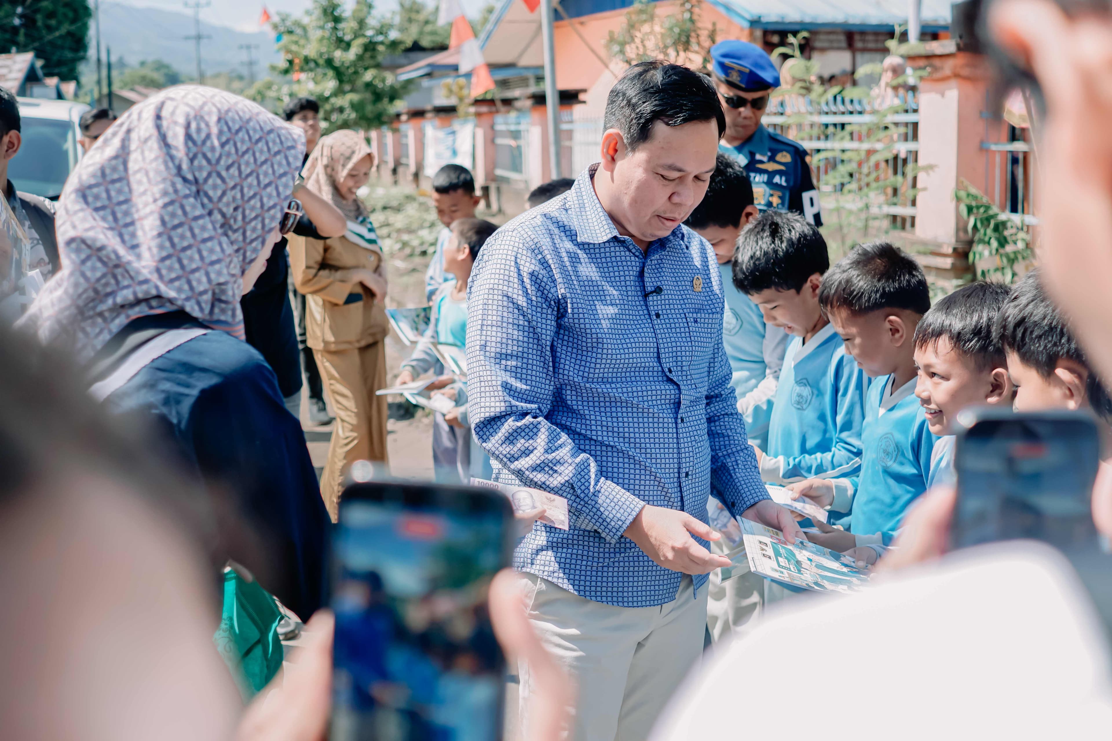 Program Penyerahan Beasiswa